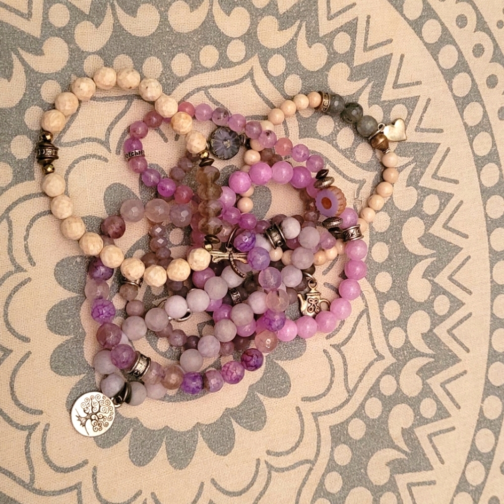 Set of 8 Purple/Lavender CFC Beaded Bracelets